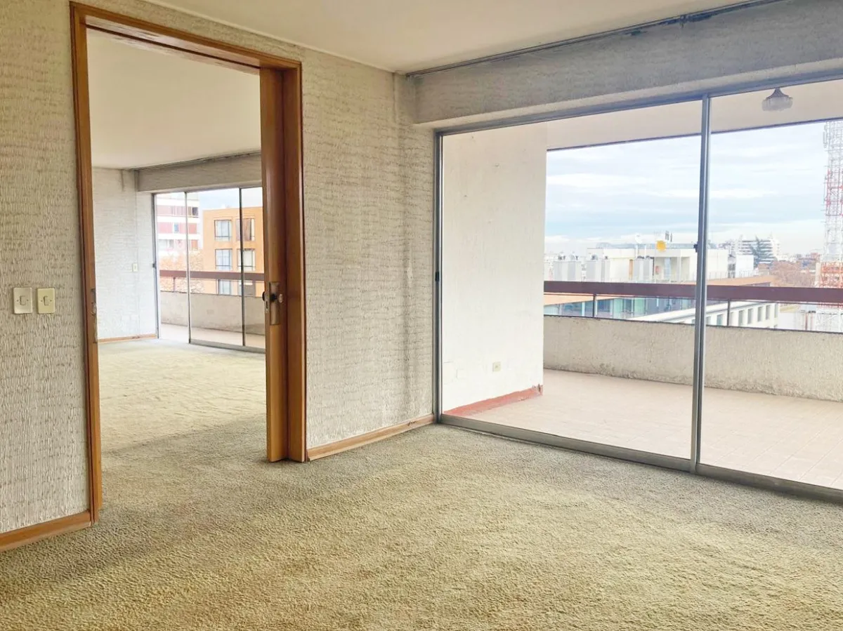 Imagen 1 de 18 de Departamento Piso Completo En Edificio Clasico. Gran Vista