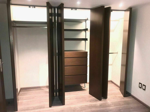 Imagen 25 de 30 de Divina, Remodelada Con Jardin Y Salon De Juegos