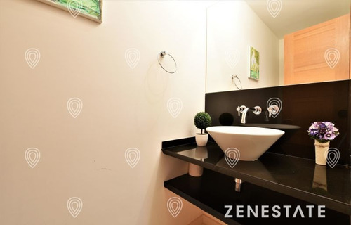 Venta De Apartamento De 2 Dormitorios En Playa Mansa