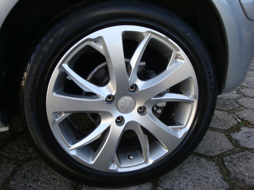 Peugeot 307 1.6 Presence Flex 5p