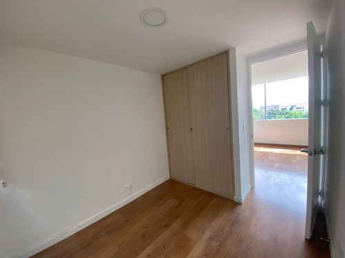 Imagen 13 de 14 de Venta Apartamento Por Country Club,palmas