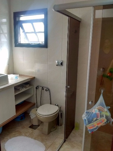Casa Em Cavalhada Com 3 Dormitórios - Mi17164