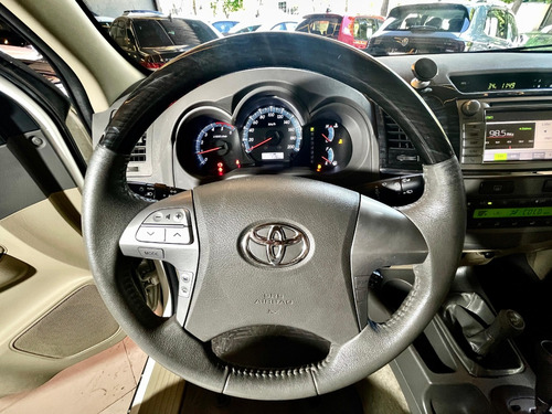 Toyota Hilux 3.0 Srv Cab. Dupla 4x4 Aut. 4p