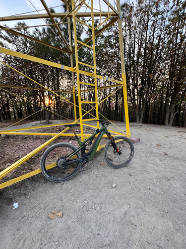 E-bike Pivot Pivot Shuttle Am