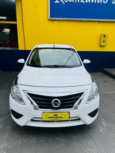 Nissan Versa 16SV CVT