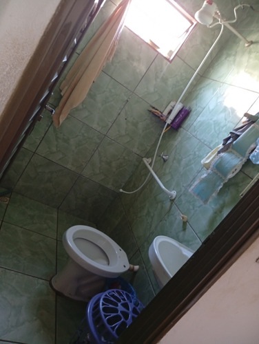 Casa Com 3 Quartos, Dois Banheiros,cozinha, Sala, Área Frent