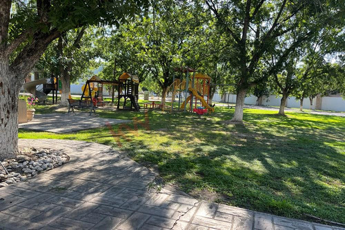 Terreno Habitacional En Venta, En Una De Las Zonas Más Privilegiadas De Torreón: Residencial La...