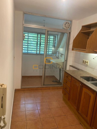 Apartamento En Venta Living Comedor, 2 Dormitorios, 1 Baños Y Cocina Definida Con Terraza Lavadero -av. Rivera - Cordón