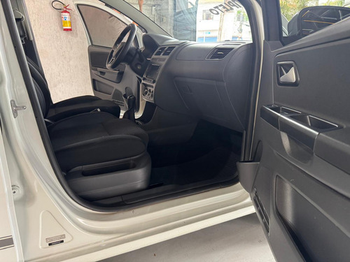 Volkswagen Fox Fox Connect 1.6 Flex 8V 5p