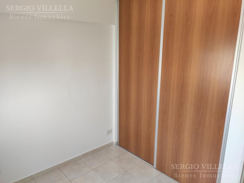 Imagen 8 de 12 de Pte. Roca Al 1400 - Departamento De Un Dormitorio En Venta - Rosario