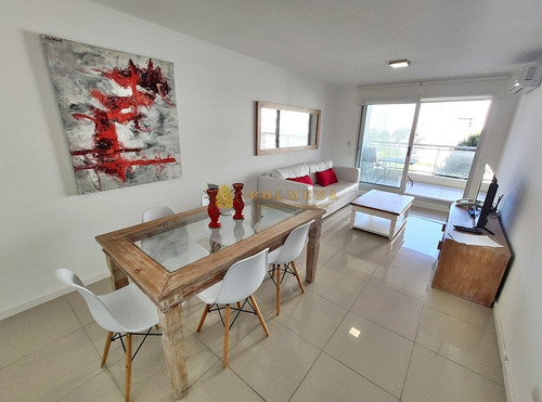 Encantador Departamento Con Parrillero Propio En Aidy Grill- Ref: 4057