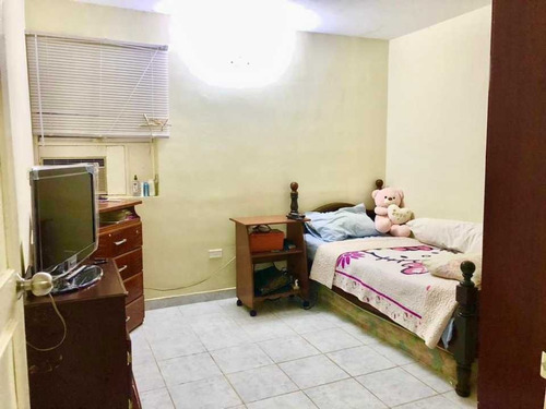 Imagen 11 de 22 de Casa En Urb. Laguna Paraiso