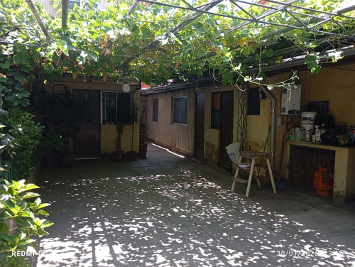 Casa Con Local Comercial En Venta De 4 Dorm. En Conchalí