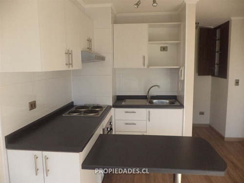 Departamento En Venta De 2 Dorm. En Estación Central