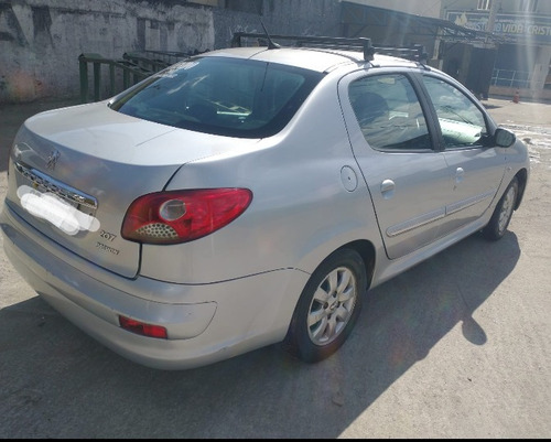 Imagem 2 de 12 de Peugeot 207 Passion 2012 1.4 Xr Sport Flex 4p