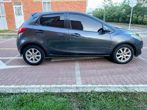 Mazda 2 1.5 Hatchback Negociable!
