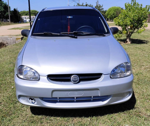 Chevrolet Corsa 1.6 Gl Aa Dh Sw