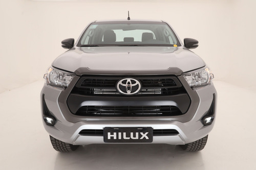 Toyota Hilux Pick-up 2.8 Cd Sr 204cv 4x4 Mt