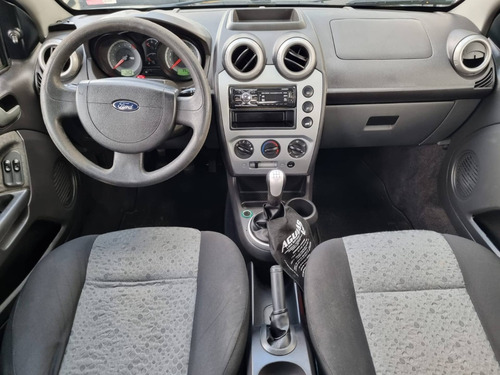 Imagem 6 de 8 de Ford Fiesta 1.6 Se Hatch 16v Flex 4p Manual