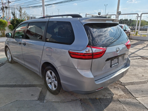 Imagen 3 de 15 de Toyota Sienna 2016 3.5 Ce At