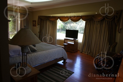 Imagen 10 de 29 de Punta Del Este, Beverly Hills , Residencia De 4 Dormitorios Y Piscina Climatizada.- Ref: 54207