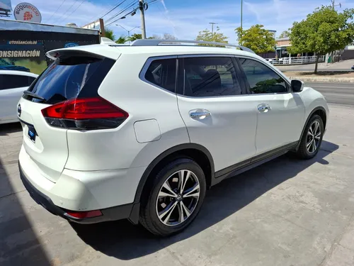 Nissan X-Trail 2.5 Exclusive 2 Row Cvt