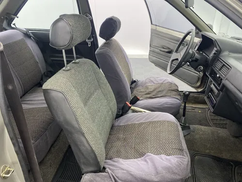 Mazda 323 1.3 He