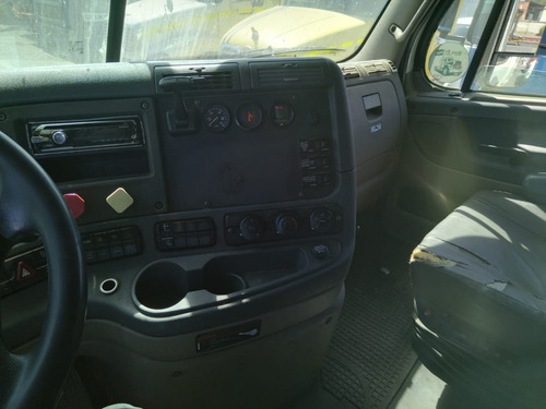 Imagen 13 de 21 de Tracto Camion Freightliner Cascadia 2013, Oportunidad