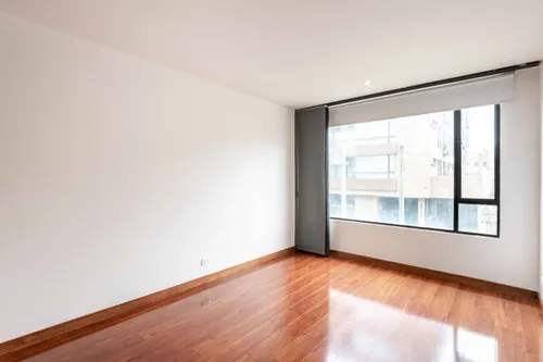 Apartamento En Venta En Chicó Navarra. Cod V7943