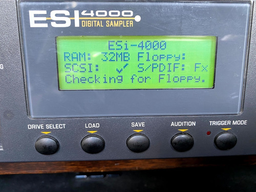 Imagen 6 de 10 de Sampler Musical E-mu Esi-4000 Zip Turbo 32 Mb Ram