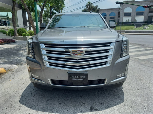 Imagen 7 de 8 de Cadillac Escalade Esv Platinum 2018