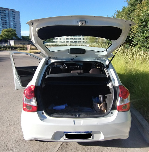 Toyota Etios 1.5 sedan XLS 6M/T