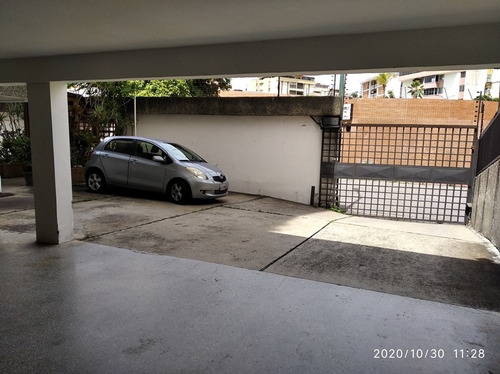 Imagen 26 de 26 de Se Vende Apto 175m2 4h/4b/1p Cumbres De Curumo