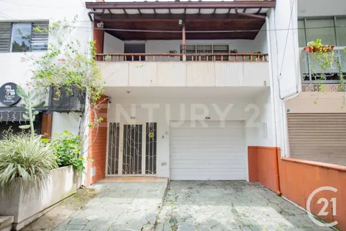 Venta Casa Laureles A Una Cuadra Y Media Del Primer Parque Excelente Ubicación
