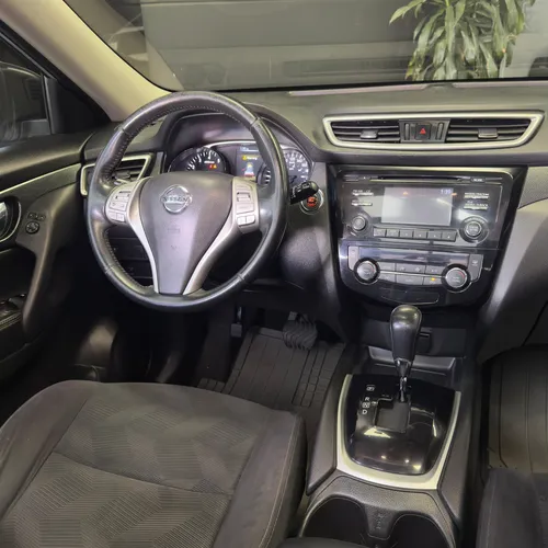Nissan X-Trail 2.5 Advance