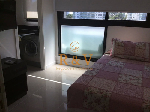 Imagen 13 de 30 de Venta Y Alquiler De Moderno Departamento De Tres Dormitorios Más Dependencia A Pasos De Playa Brava