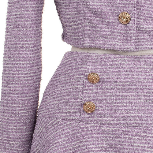 Imagen 4 de 6 de Vestido Corto Tweed Manga Larga Dos Piezas Boton Metálico.