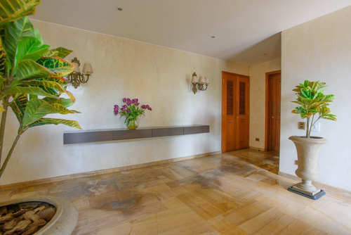 Venta // Casa En La Dehesa - Estilo Provenzal