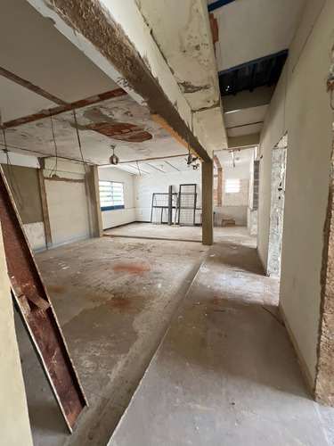 Casa Comercial En El Viñedo, Valencia, Cod: Indiccom-020