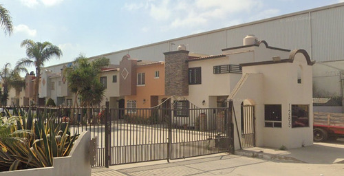 Casa En Remate Bancario En Misión De San Diego, San Borja Residencial, Aeropuerto, Ensenada, B.c. (60% Descuento, Excelente Plusvalía) ¡gran Oportunidad De Inversión! - Sk12