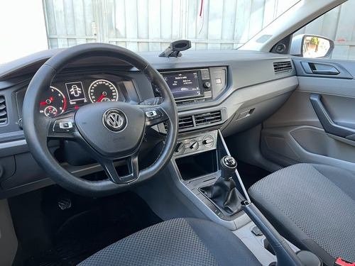 Imagen 7 de 25 de Volkswagen Polo Trendline 2018 / 50000 Km / Unico Dueño