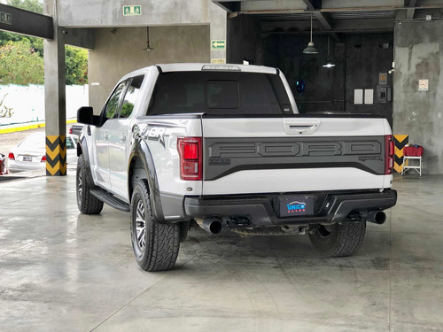 Imagen 10 de 15 de Ford Lobo Raptor Doble Cabina