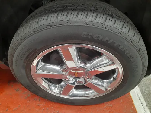 Chevrolet Suburban 5.3 Lt Piel Mt