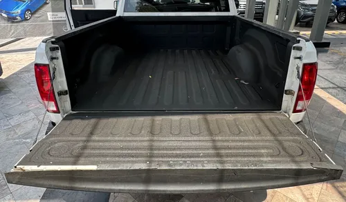 RAM Ram 1500 3.3 V6 XL Cab Regular 4x2 AT