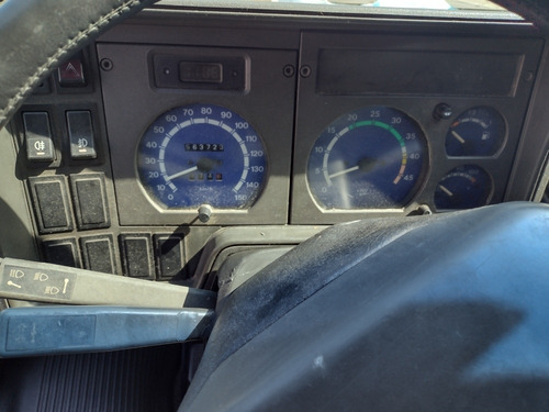 Imagem 6 de 9 de Fiat Iveco 3513