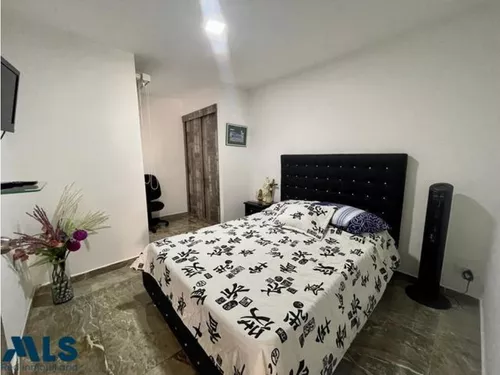 Hermosa Casa Con Excelente Ubicación En Sabaneta(mls#237463)