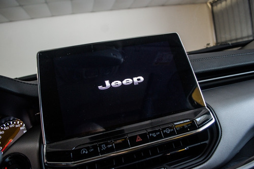Imagen 10 de 15 de Jeep Compass 2021 2.4 Longitude Plus