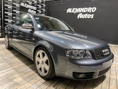 Imagen 3 de 19 de Audi S4 2005 V8