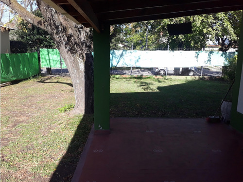 Casa De 4 Ambientes Villa Udaondo - Ituzaingó- Permuta Por Dpto Caba