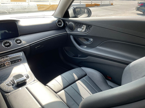 Imagen 11 de 15 de Mercedes Benz E 300 Coupe 2020